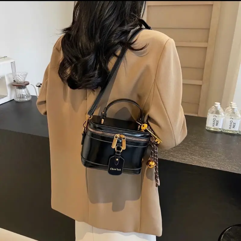 Túi đeo chéo nữ CỐP DA PU cầm tay tiện lợi đi chơi đi làm tặng kèm móc chuông - Kem, Bag, Đeo Vai 8