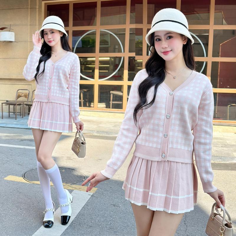 DELIZ - Set áo cardigan len dài tay phối chân váy xếp ly tone hồng kẻ ngang tiểu thư - SE1145