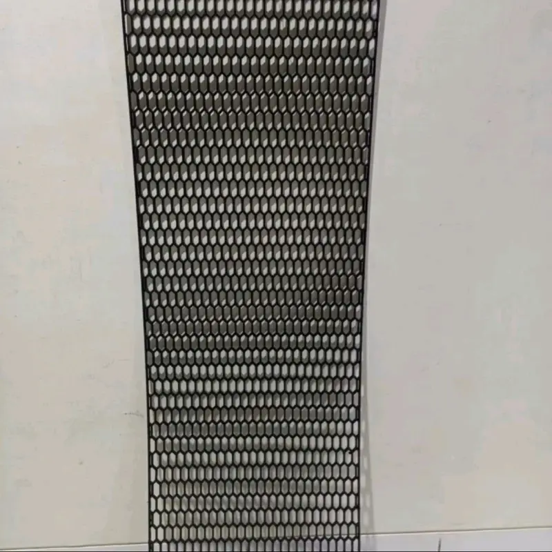 Jaring Grill Bumper Plastik Besar 2
