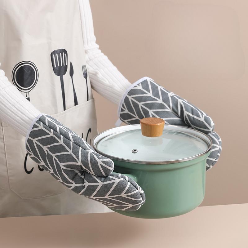 Product Introduction of Găng Tay Chịu Nhiệt,Găng Tay Lò Vi Sóng Chất Liệu Cotton Chống Trơn Trượt Nướng Bánh Chuyên Dụng 12