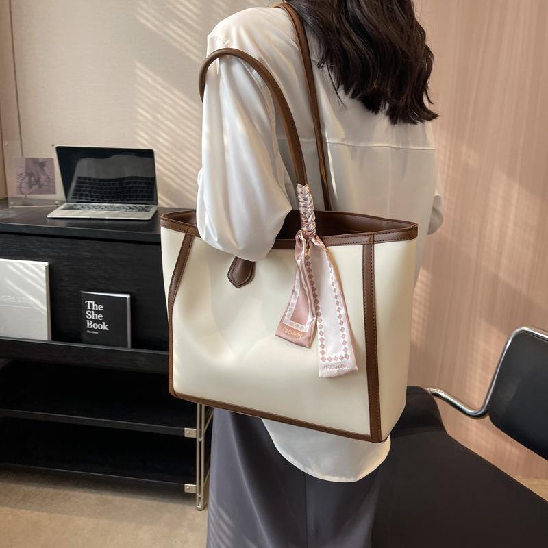 Túi xách công sở nữ da PU đựng được A4 và laptop 15.6 inch Opestore V230 Bag Tote 5