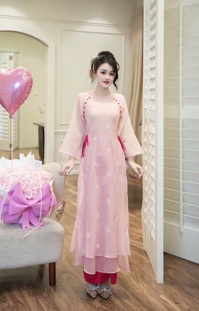 Product Introduction of COCOTETE - Set Áo Dài Tơ Thêu Hoa Nhí 2 Tà Mặc Tết Xinh Xắn 22