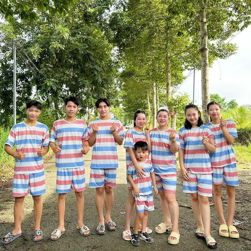 Bộ Quần Đùi Vải Bố, Thiết Kế Họa Tiết, Kích Thước Đầy Đủ, Dành Cho Mẹ Và Bé, Trang Phục Cặp Đôi 1