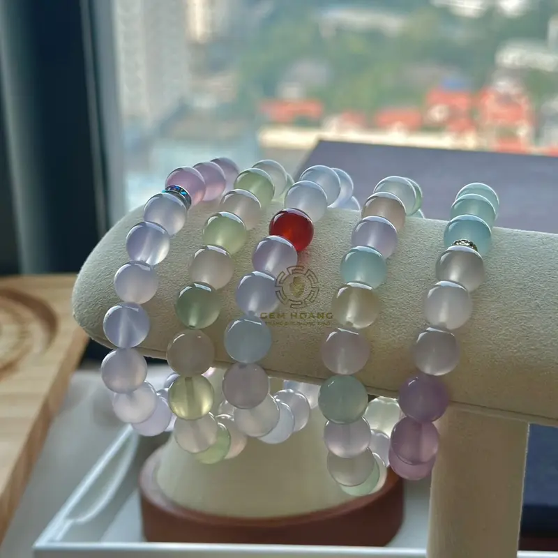 Vòng chalcedony tự nhiên - chuỗi đa bảo 10 li 0