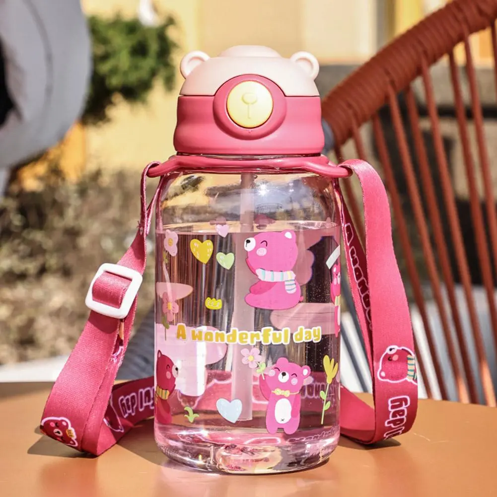 Bình Nước Nhựa, Dành Cho Trẻ Em, Dung Tích Lớn 650ml, Có Ống Hút, Không Chứa BPA, Chống Rò Rỉ, Bền, Cốc Nước Hoạt Hình, Có Dây Đeo