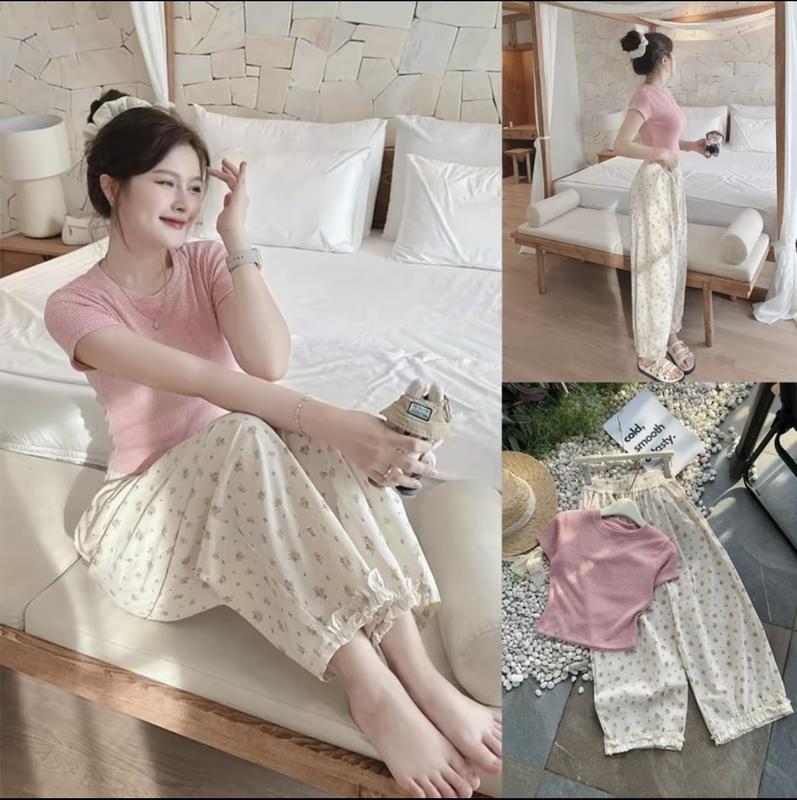 Set bộ nữ áo thun croptop cổ tròn kết hợp quần hoa nhí ống xuông phối gấu ren