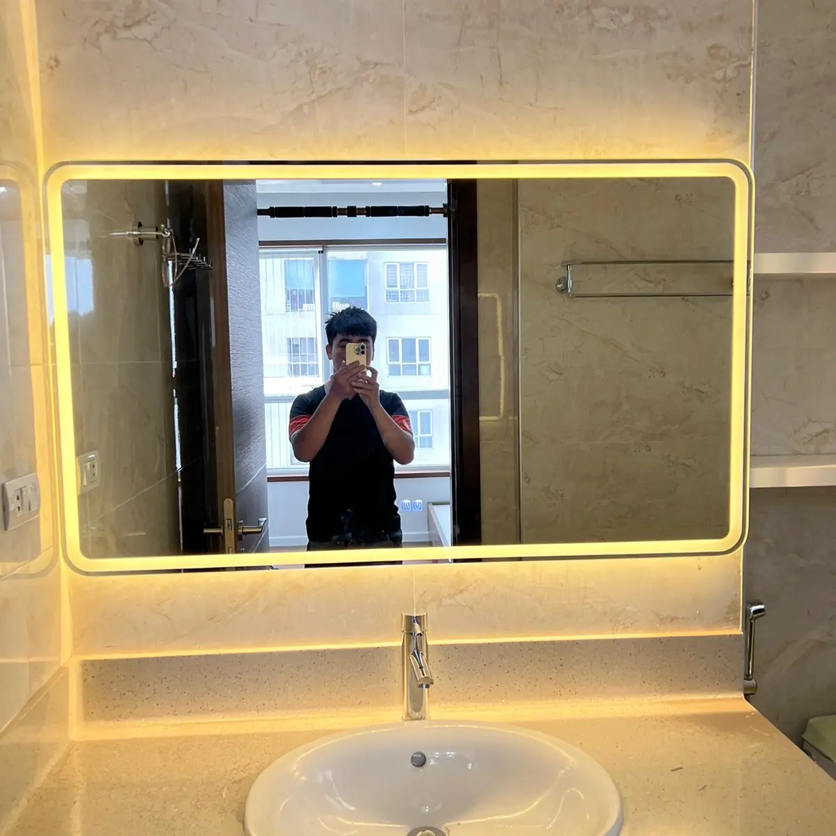 Gương Hình Chữ Nhật đèn led treo tường nhà tắm bàn trang điểm, đèn led bật tắt nút cảm ứng , nhiều kích thước