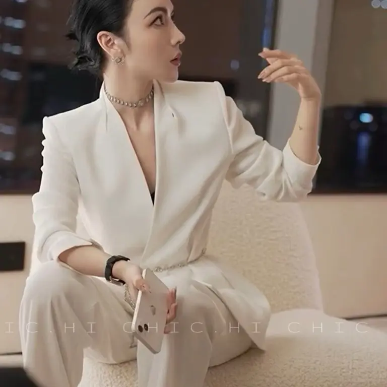 Sét 2 chi tiết áo vest kèm quần ống loe thanh lịch HI CHIC