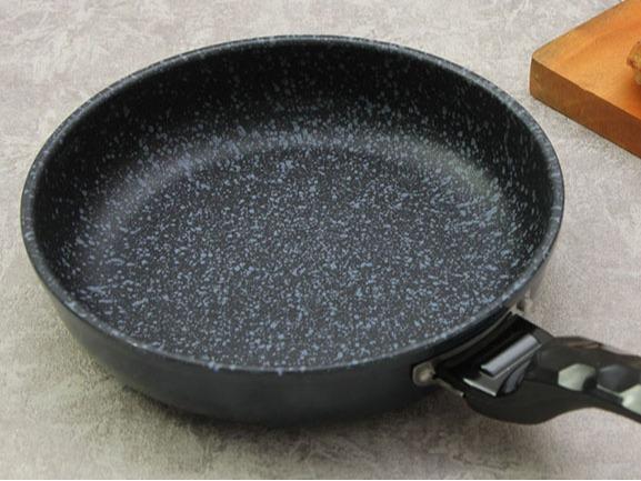 Chảo chống dính [Happycook] GFP,dùng được các loại bếp .( Size 28cm / 30cm) 1