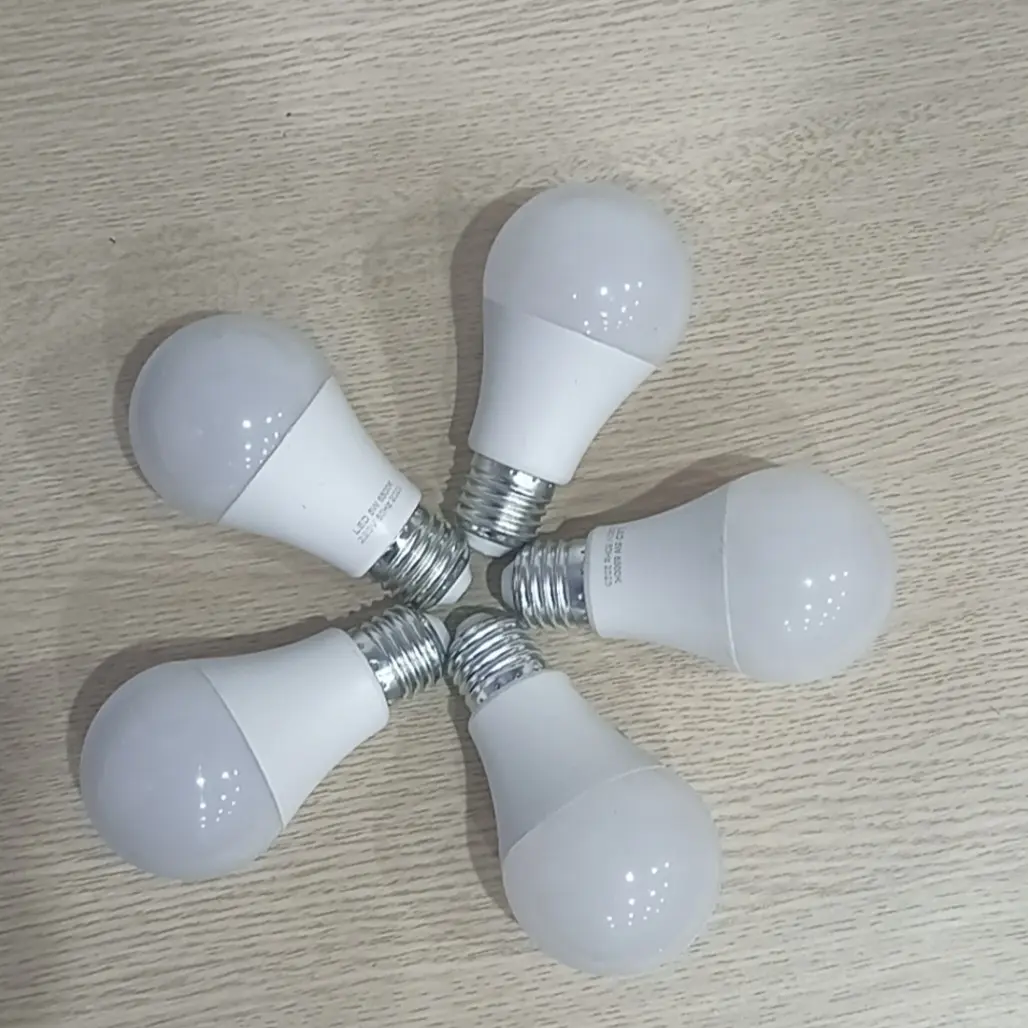 combo 10 bóng  20 bóng 5w  sáng trắng, sáng vàng