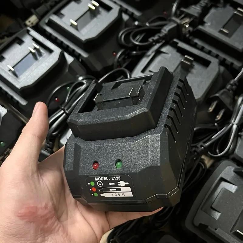 ￼Sạc đế gài Makita 18-21v 2A chân thông dụng 0