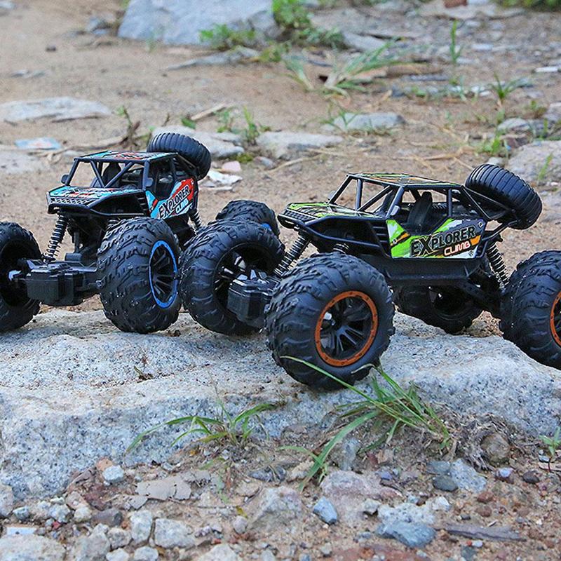 Product Introduction of Rc Car With HD 720P WIFI FPV Camera Machine On Remote Control Stunt 1:18 2.4G SUV Radiocontrol U5N4 47