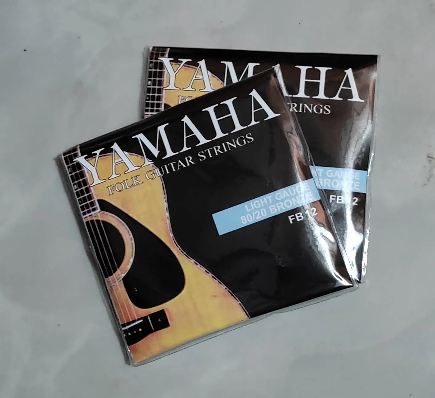 Senar Gitar Akustik Yamaha FB12 Bronze 80/20 1Set