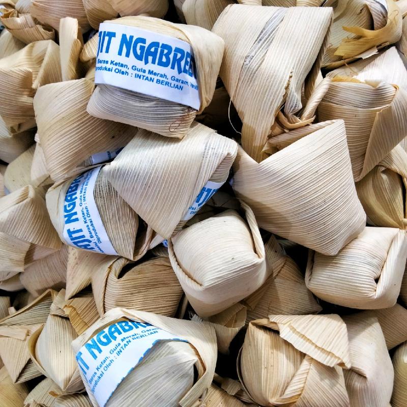 Wajik Wajit Garut Manis Legit Dadakan Wajit Wajik Legit 1kg Food Snacks ...