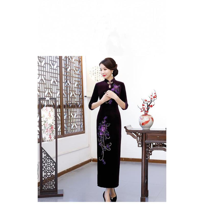 Váy Cưới Sườn Xám, Cao Cấp, Nhung Vàng, Thêu, Thích Hợp Cho Phụ Nữ Trung Người Già Và Cao Tuổi, Váy Xẻ Tà Bó Ôm Sát Hàng Mới Về, Thích Hợp Cho Mùa Xuân Và Mùa Thu 8