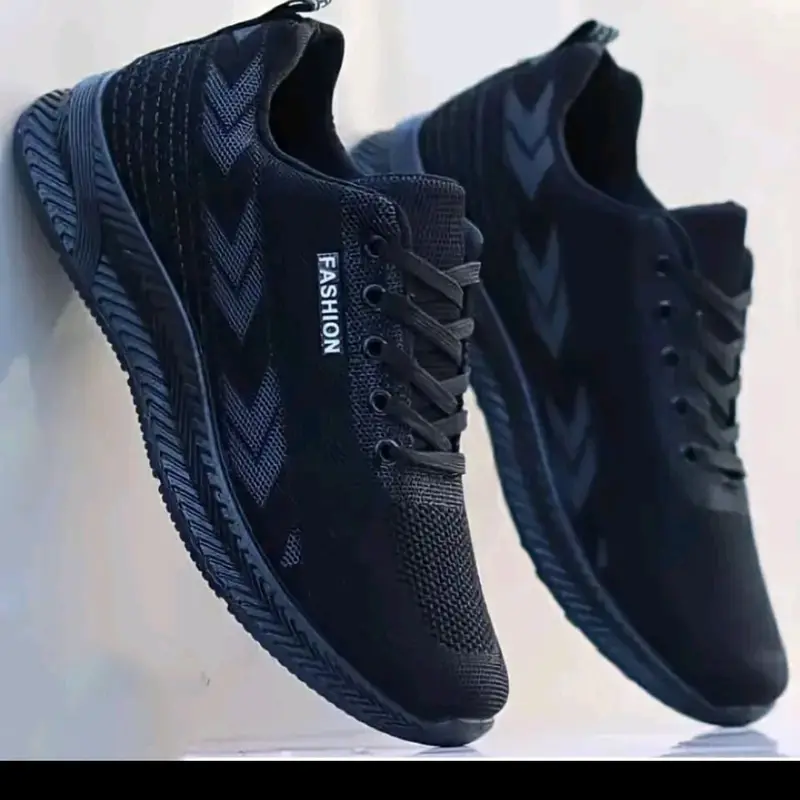 Sepatu fashion 0