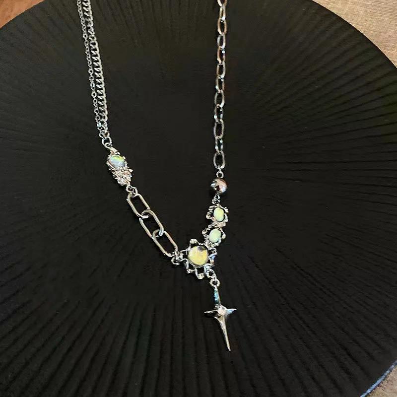 Product Introduction of Y2K Retro Kpop Silver Color Pendant Necklaces for Women Gothic Zircon Heart Cross Tassel Necklace Punk Clavicle Choker Jewelry 5