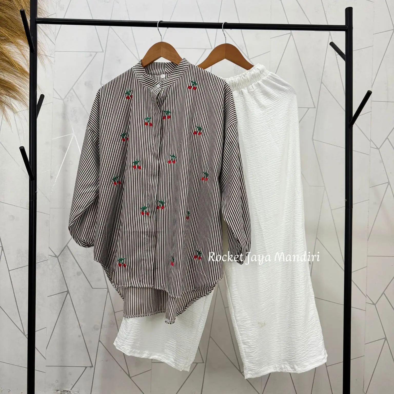 Set Keirra  Coklat+Klt Putih