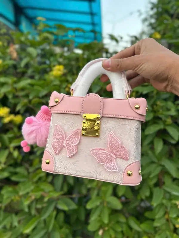 Set túi 3 món ( túi + charm + kẹp tóc) Túi Cốp Vuông Nữ Sang Chảnh Đón Xuân 2025 0