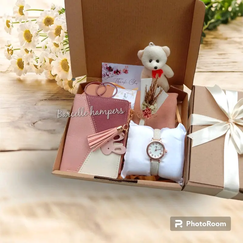HAMPERS GIFT WISUDA HAMPERS MUSLIMAH AESTHETIC KADO ULANG TAHUN CEWEK KADO GRADUATION  GIFT BOX FOR BESTIE HADIAH BUAT GURU / HADIAH WISUDA CEWEK / HADIAH WEDDING Ulang tahun Pernikahan Jilbab Muslim 1