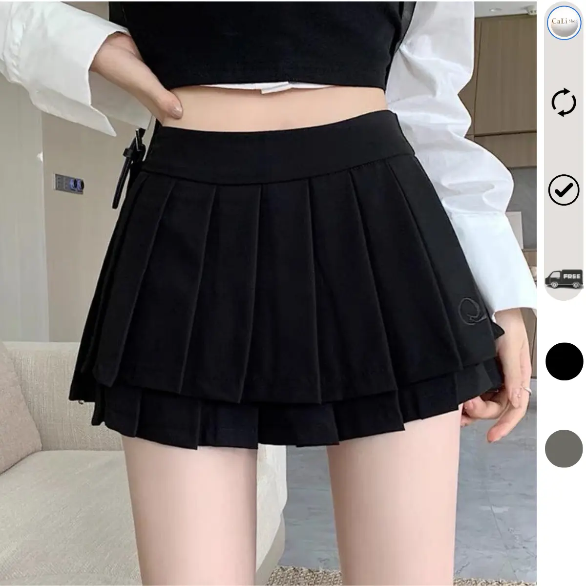 Chân váy xếp ly 2 lớp thêu chữ Q có quần bảo hộ | BigBuy360 - bigbuy360.vn