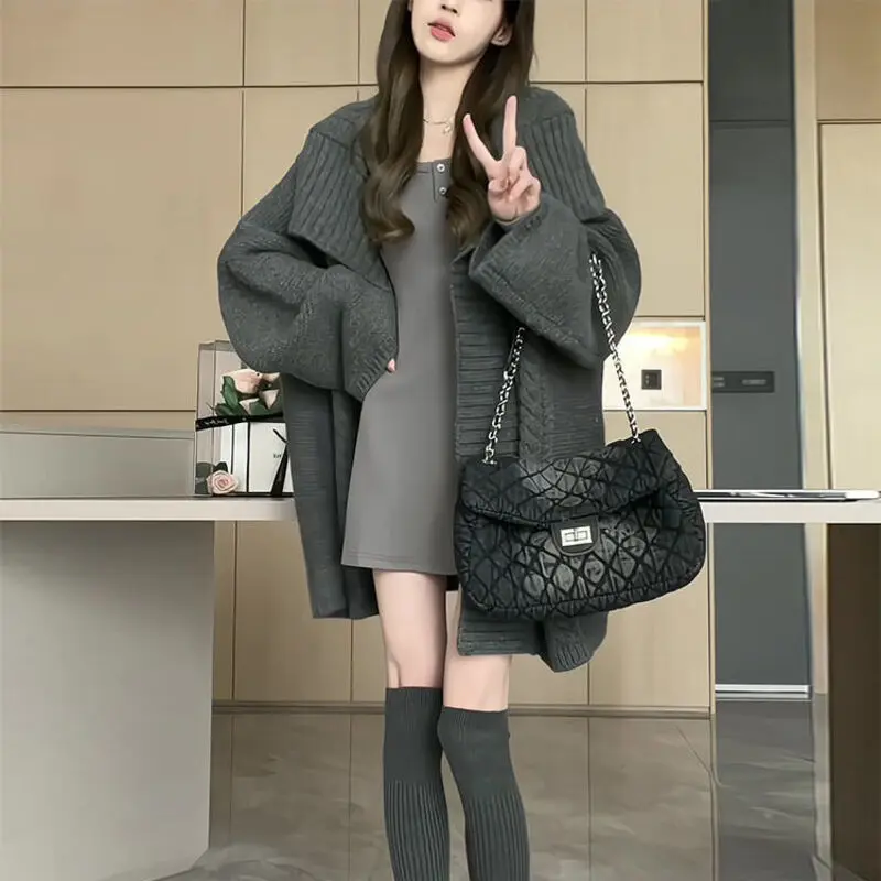 Áo Khoác Len Có Ve Áo, Cỡ Lớn Màu Xám, Dành Cho Nữ, Thích Hợp Cho Mùa Xuân Và Mùa Thu, Có Thể Mặc Ngoài Trời, Dáng Rộng Rãi Và Mỏng, Dài Trung Bình Phong Cách Thường Ngày Áo Cardigan Dệt Kim Mềm Mại Và Nếp Top Women Khuy