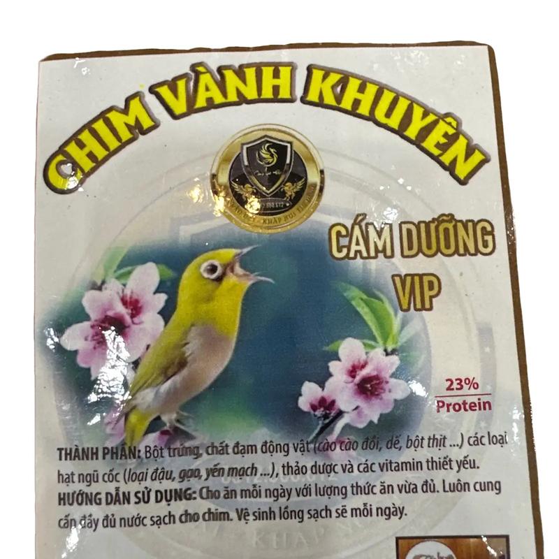 Cám khuyên dưỡng lão đại giành cho chim khuyên