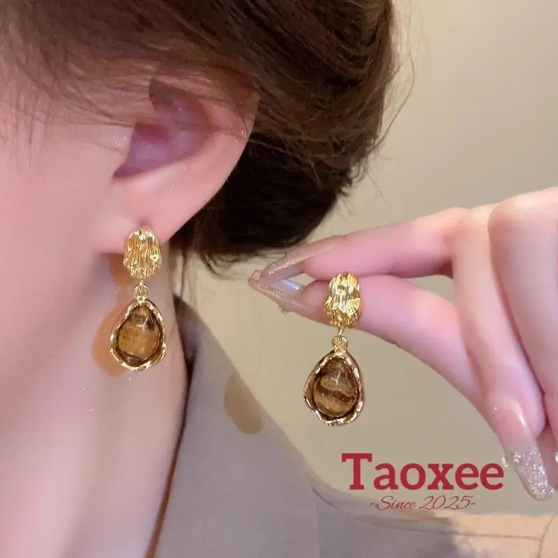 【Taoxee】Anting Anting Wanita Batu Mata Harimau Air Mata Halus Berkilat Berkesan Megah D110