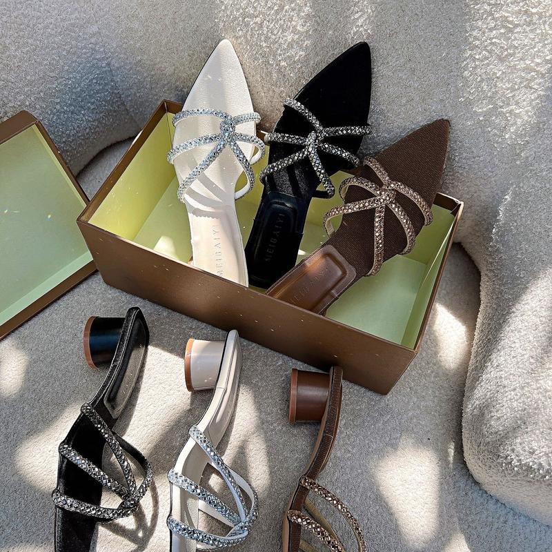 Gạo.Shoes - (XẢ HÀNG CUỐI NĂM) Guốc Nữ Cao Gót 4,5 Cm, Mũi Nhọn, Dây Đá THOI xoắn ngang. DéP GiàY