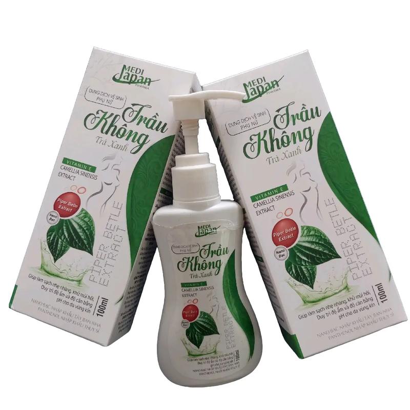 combo (2 chai )dung dịch vệ sinh phụ nữ trầu không trà xanh giúp khử mùi hôi, cân bằng ph cho vùng kín