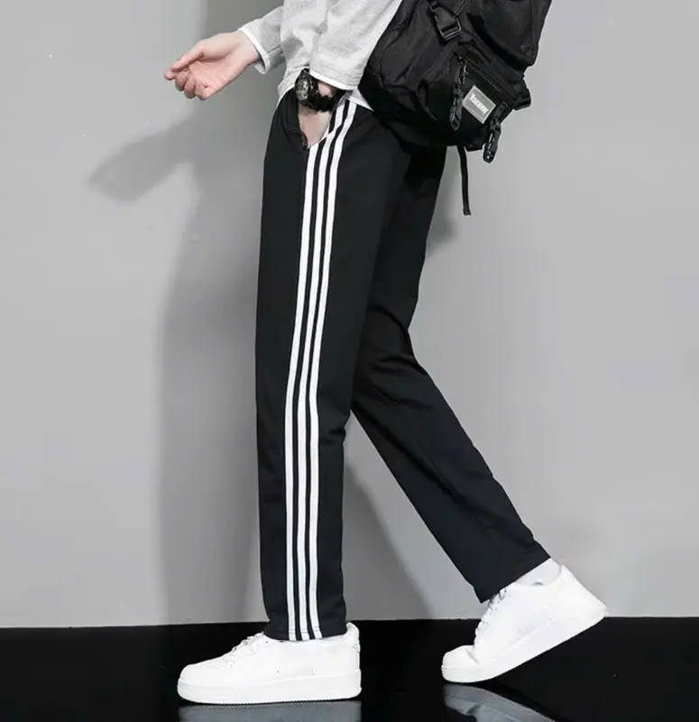 Quần thể thao Nam Nữ ba sọc trắng chất vải Thun ống xuông thoải mái khi vận động thể thao - Menswear, Ong 1