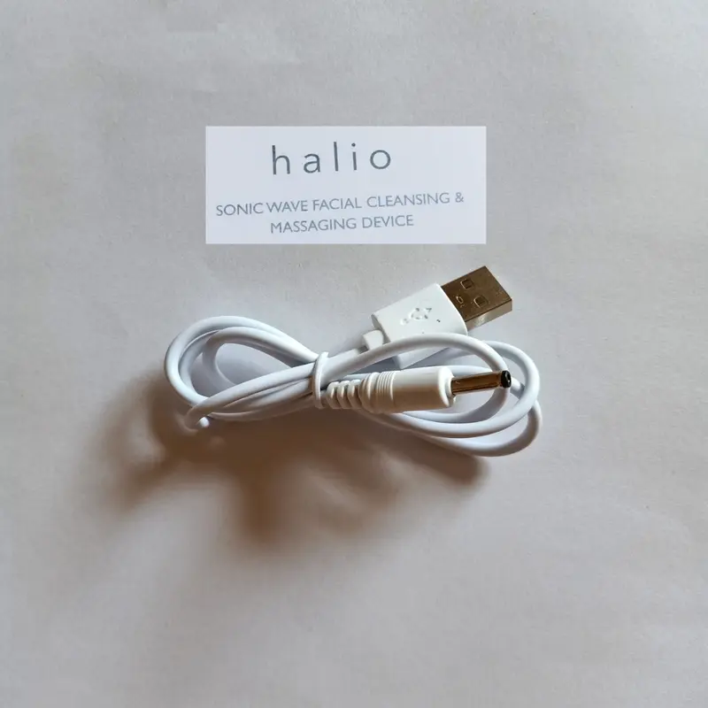 Dây sạc máy rửa mặt HALIO 1