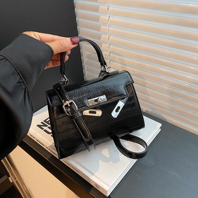 Túi xách nữ đeo chéo cầm tay sang chảnh chất da vân mới phù hợp mọi lứa tuổi túi hm size 19 tag bạc Bag Nhung Jean