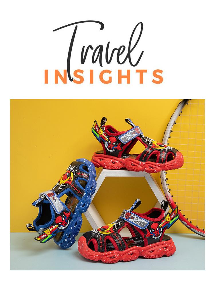 Product Introduction of Spider-Man with Light Children's Sandals 2024 Summer New Anti-Kick Closed Toe Sandals Boys Children Beach Shoes 23
