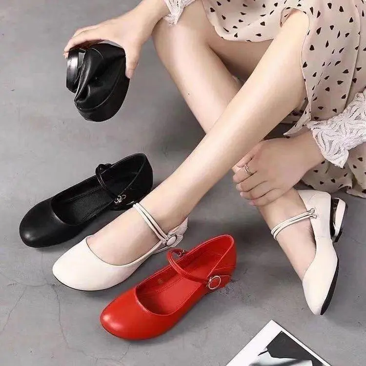 Giày Da Cừu Mary Jane Pháp Cho Nữ Mùa Hè 2024 Phong Cách Mới Ngọc Trai Nông Miệng Đế Mềm Phong Cách Đại Học Giày Gót Thấp Nhỏ Nhung Shoes