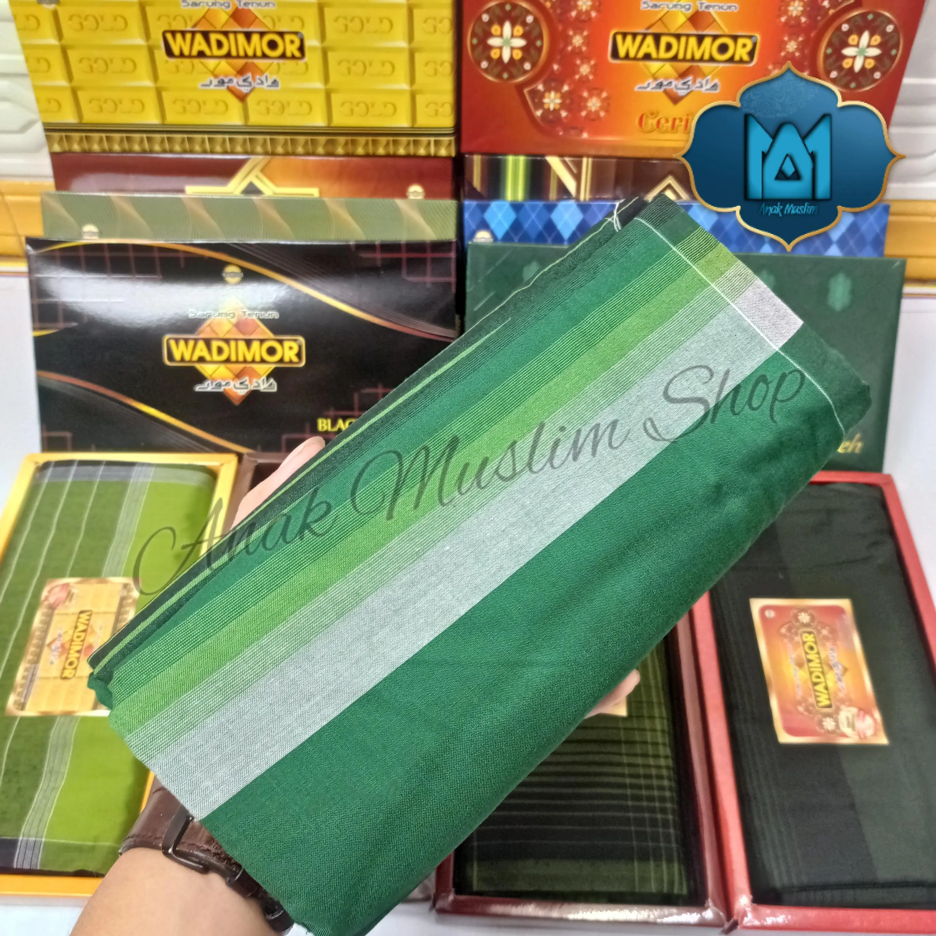 SARUNG WADIMOR MOTIF KOTAK BERGARIS | Padang, Hawaii, Aceh, Tiga Dara, Horizon, Ceria, Manisee, Manik-Manik, dll