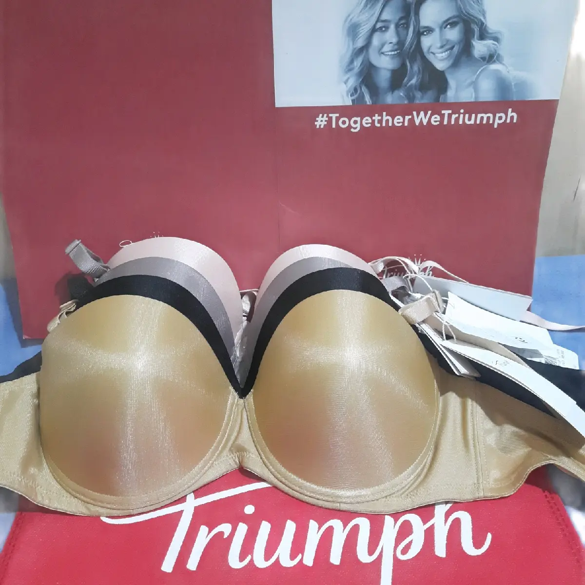 Áo lót nữ Triumph MAXIMIZER 025 MDS.Áo có gọng cúp ngang mút vừa size 75a,b, 80a,b,c, 85a,b