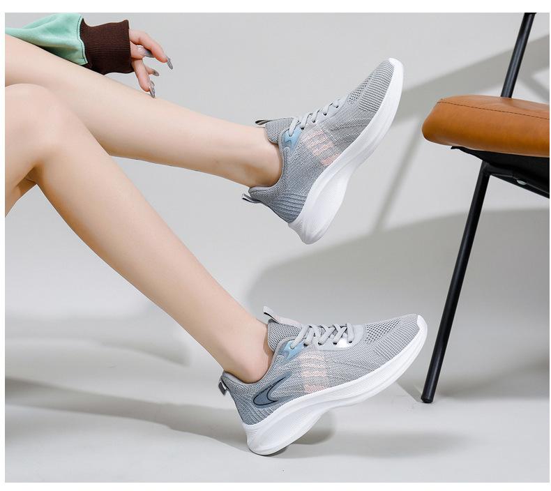 Product Introduction of Women's White Shoes Thick Sole Light Running Shoes Fashionable Stylish Outfit Autumn Breathable Sneaker Flying Woven Korean Style Women's Shoes 17