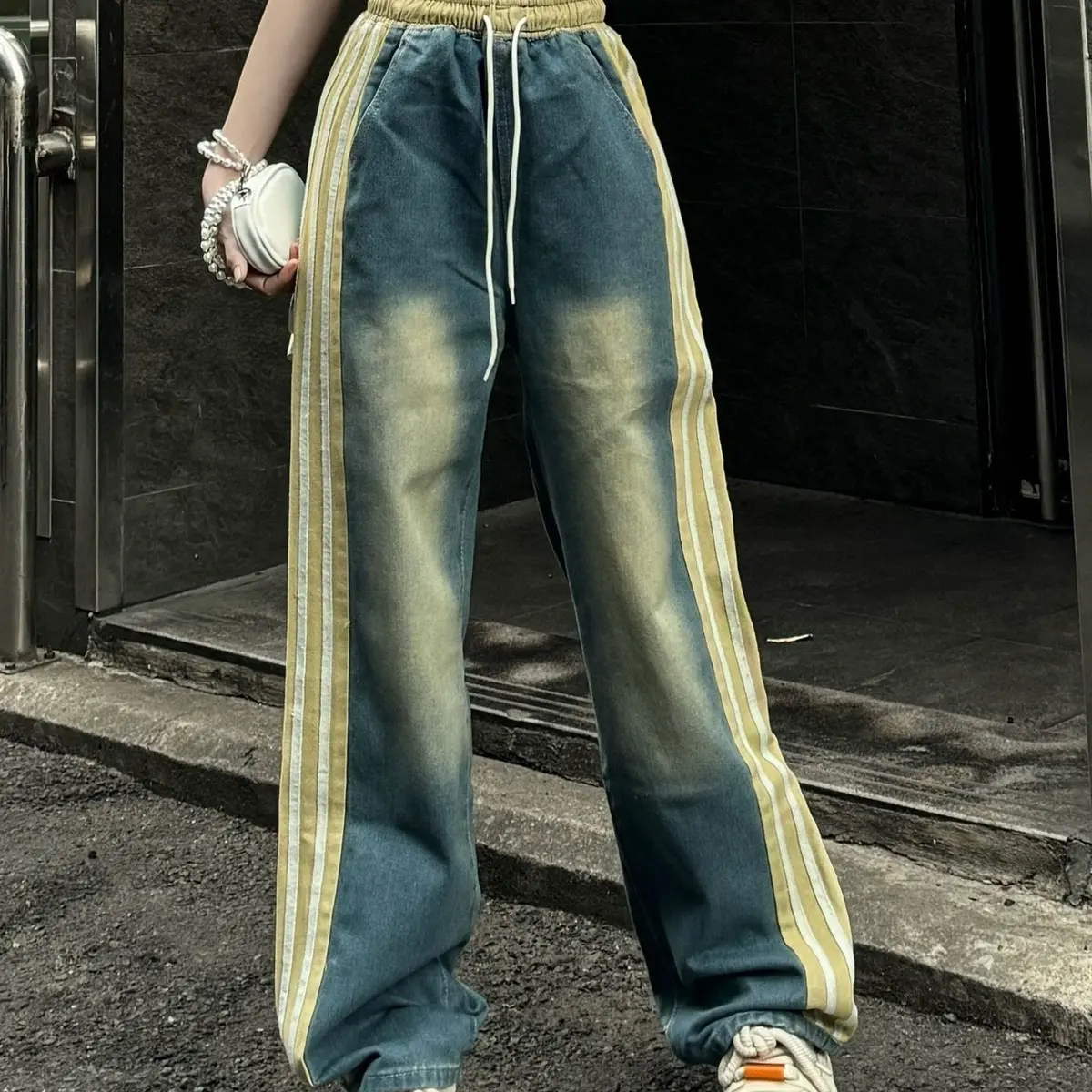 QUẦN JEANS SUÔNG PHỐI DÙ MÀU XINH ẠH