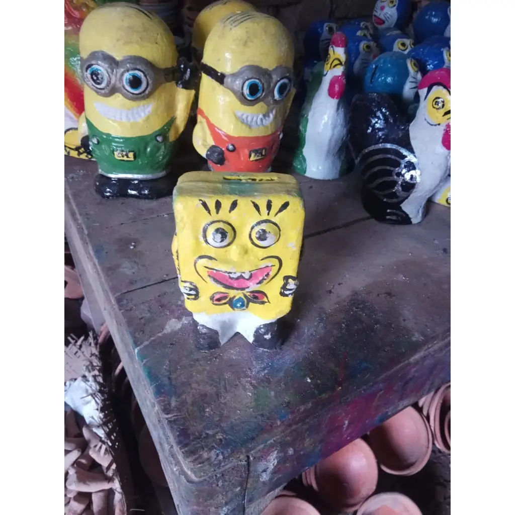 celengan tanah liat /gerabah karakter spongebob