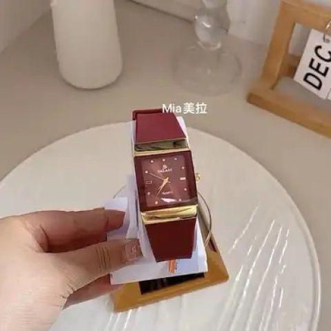 Watch Minority Simple Korean Fashion Quartz Watch Ins2024 New Elegant Student Watch Free Shipping 2