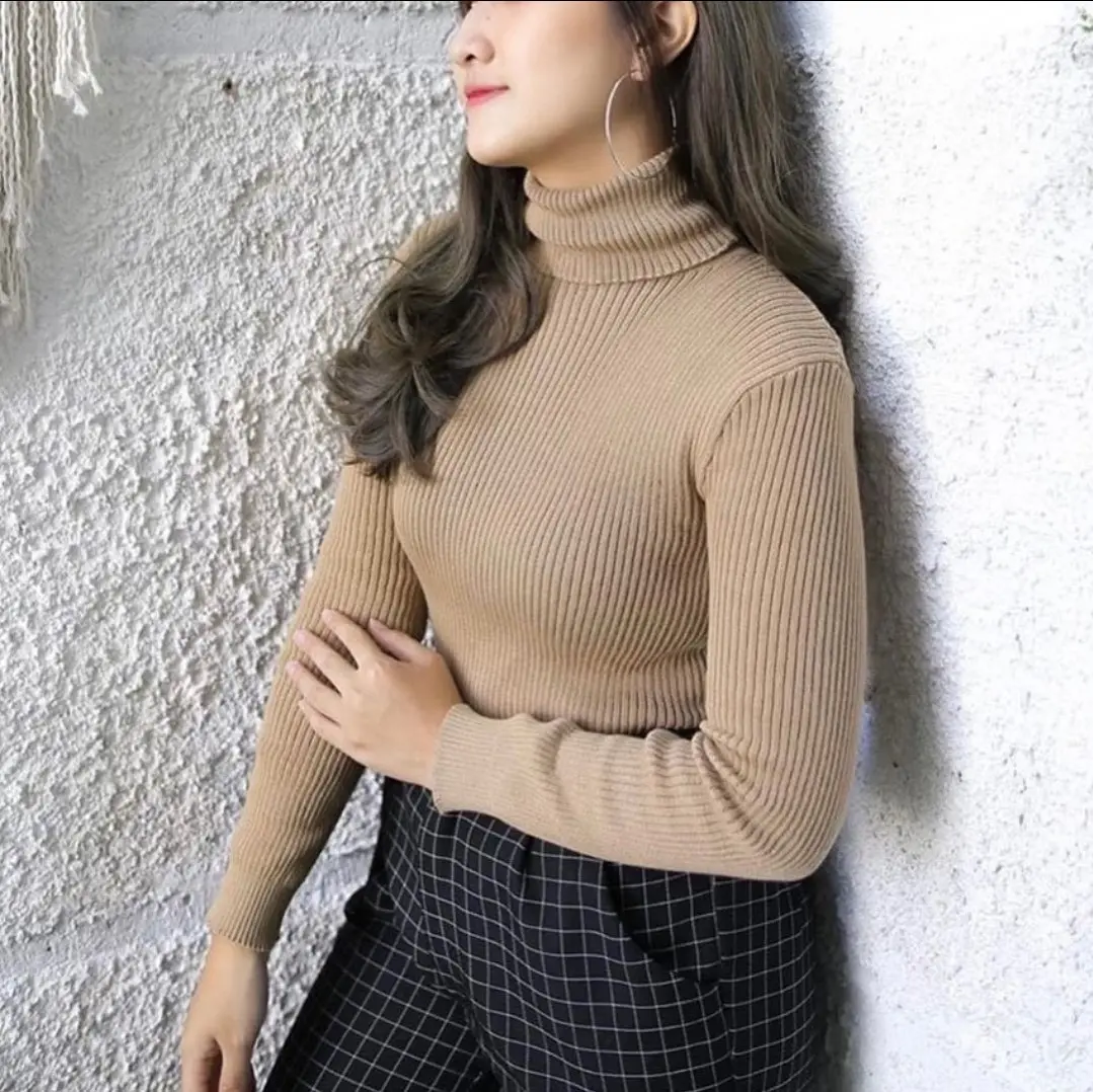 KAOS WANITA LENGAN PANJANG RIB TURTLENECK KERAH TINGGI / Baju Kaos RIB Knit Wanita Tangan Panjang Turtleneck / Baju Wanita Terbaru Kekinian Model Korean / Baju Cewek Korean Style / Baju Wanita Lengan Panjang RIB Turtleneck Kerah Tinggi / Kaos Wanita