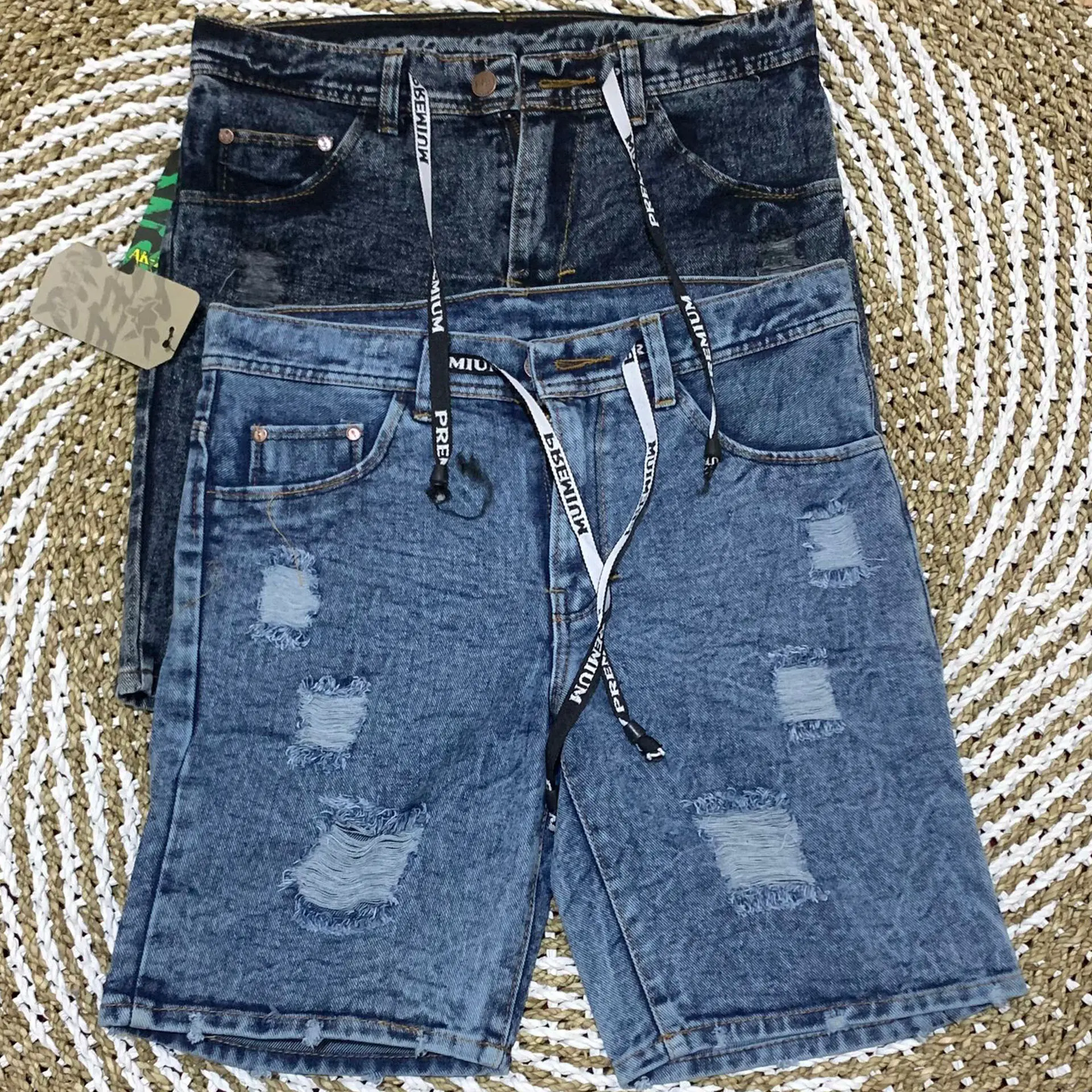 DBL Celana Jeans Pendek Cuci Biasa (bukan snow)