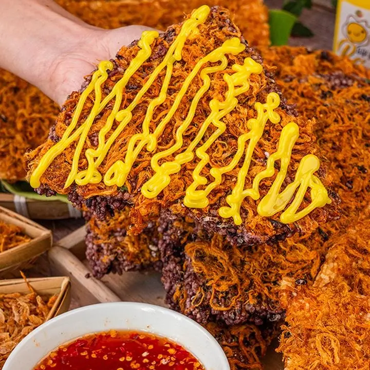 [ƯU ĐÃI LIVESTREAM] Cơm cháy gạo lứt siêu chà bông - cơm cháy đáy nồi túi 500gr - bếp chè thái 8