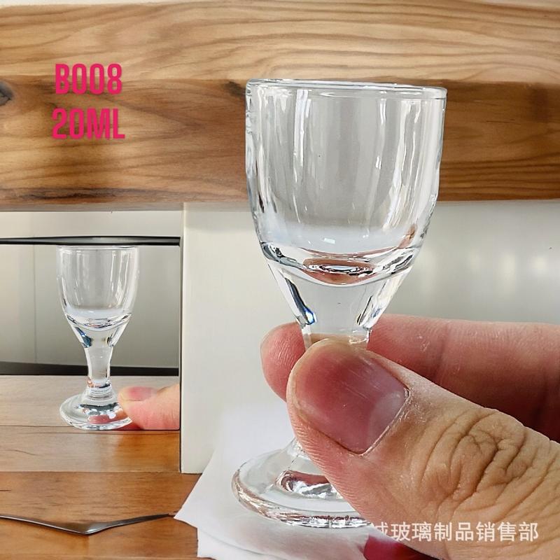 Bộ 6 Ly Uống Rượu Mạnh Thủy Tinh Có Chân 20ML trong suốt cao cấp. ly víu