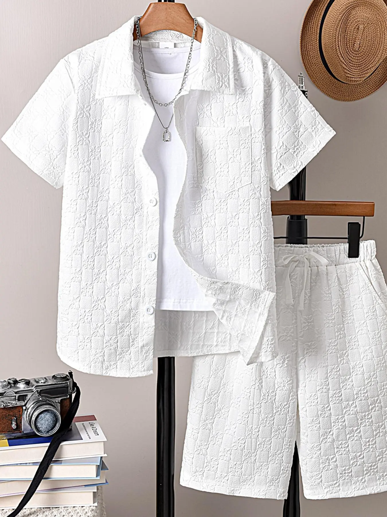 Two-Piece Set Boy's Short Sleeve Shirt & Elastic Waist Shorts Set, Casual Summer Outfits Clothes for Kids, Kid's Clothing