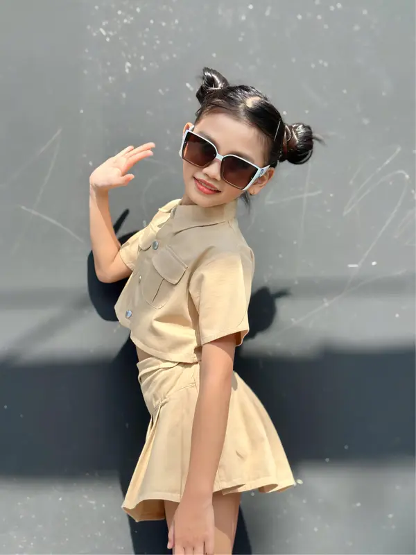 Sét Áo Sơ Mi Denim Ngắn Tay Dáng Croptop Phối Chân Váy Kaki Cho Bé Gái từ 12-36kg 3