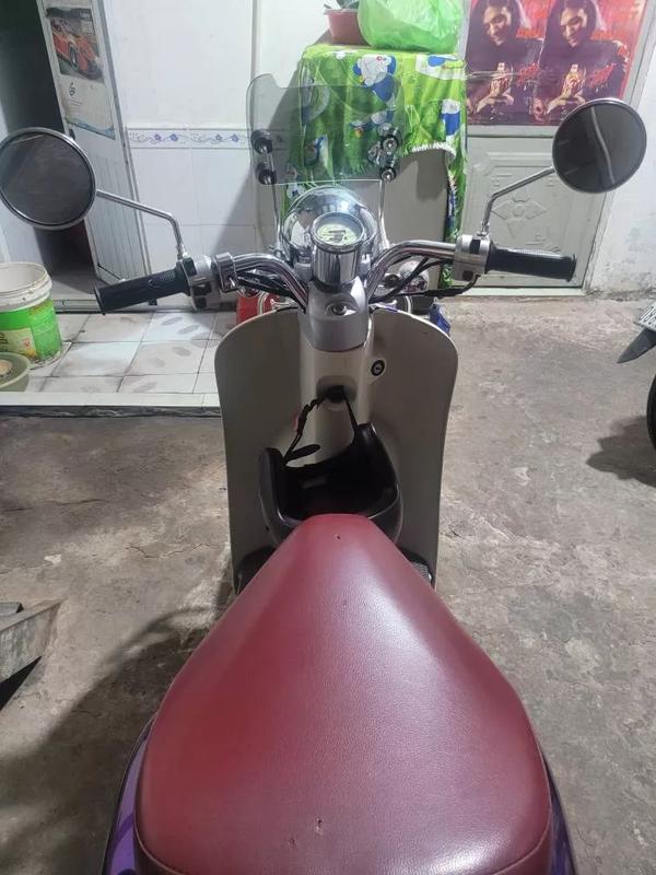 [ A4. Gương xe điện, xe cub học sinh. Gương to nhìn rõ]. Gương kiếng chiếu hậu A4 tròn 8 li gắn xe điện, xe cub học sinh, cub 50cc . Phụ tùng phụ kiện