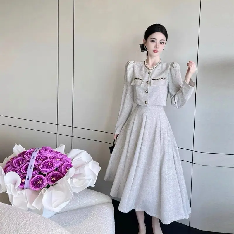 Hera set long sleeve | Korean french style set blouse midi skirt with gold lining 5