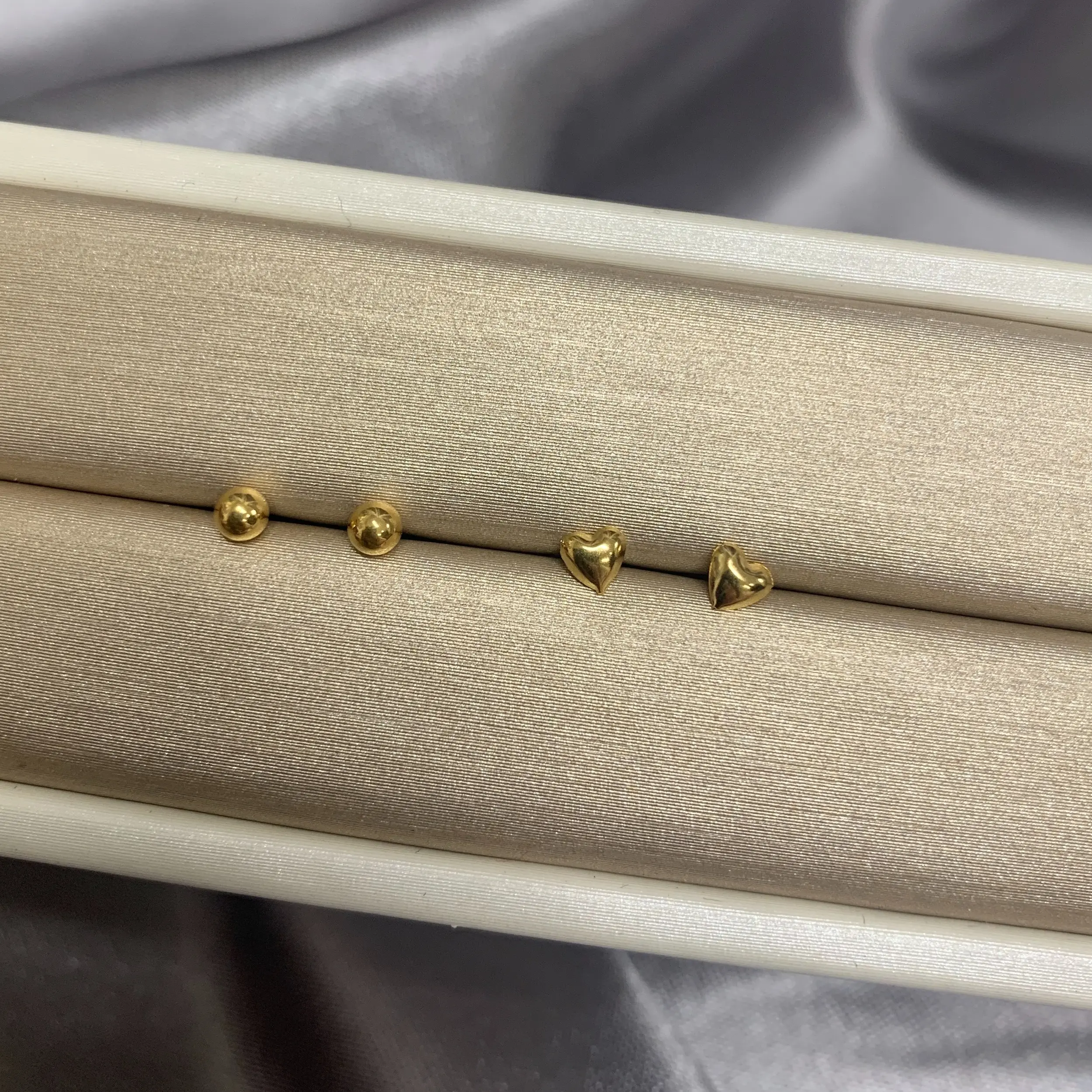 (COD) Accord Gold 18k saudi gold daily1.5 ball and heart stud earrings